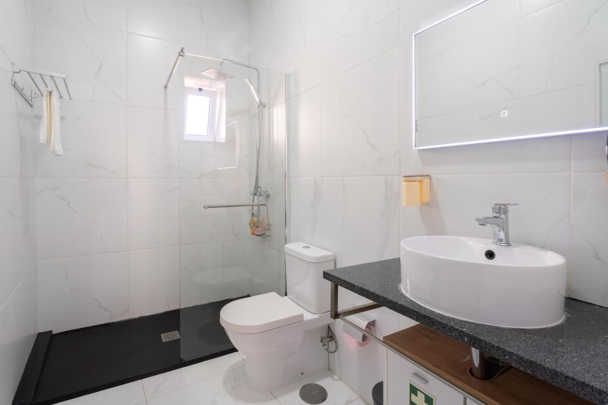 Central Cozy Stay 2 Ac Near Metro Porto Ngoại thất bức ảnh