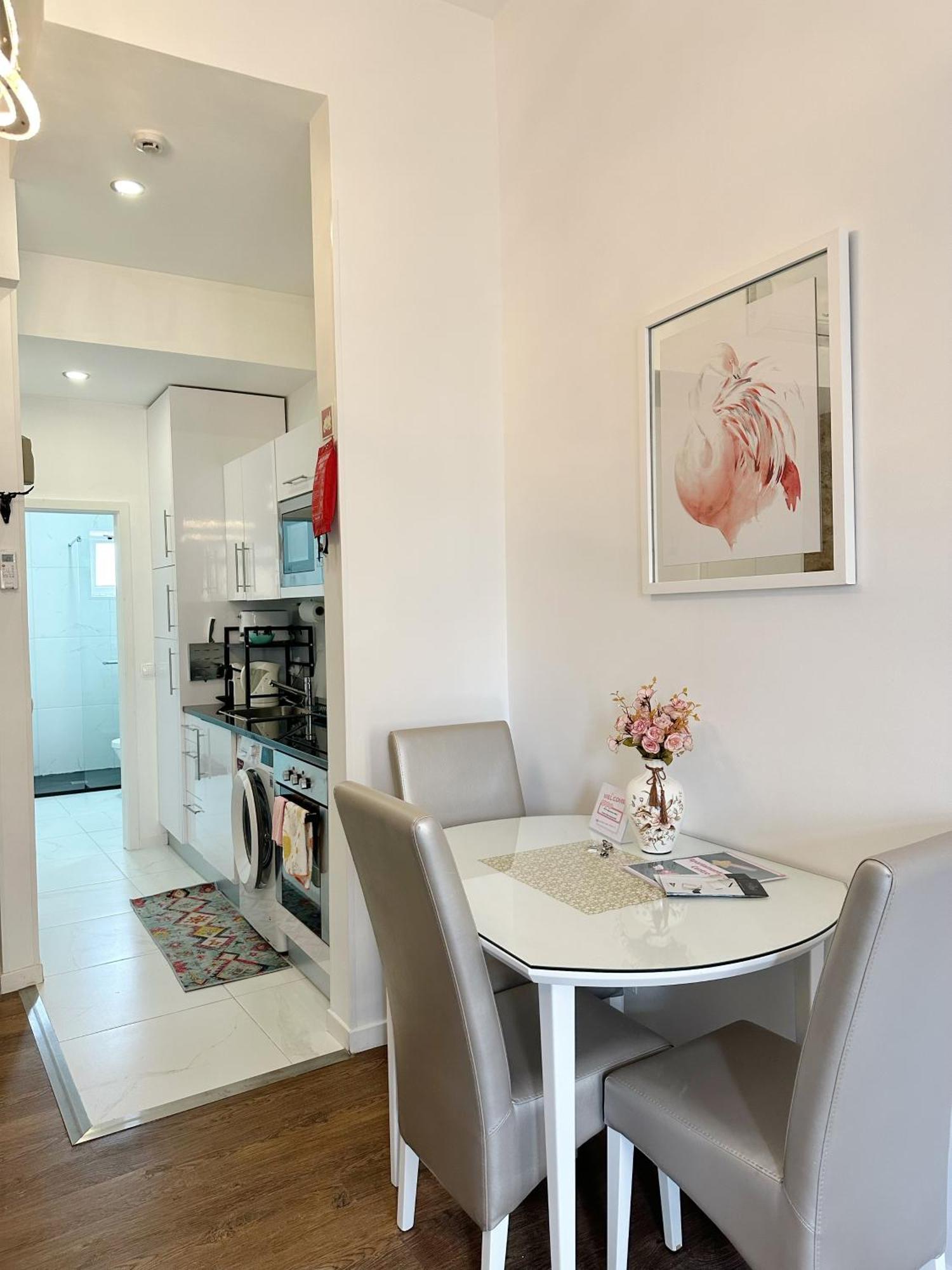 Central Cozy Stay 2 Ac Near Metro Porto Ngoại thất bức ảnh
